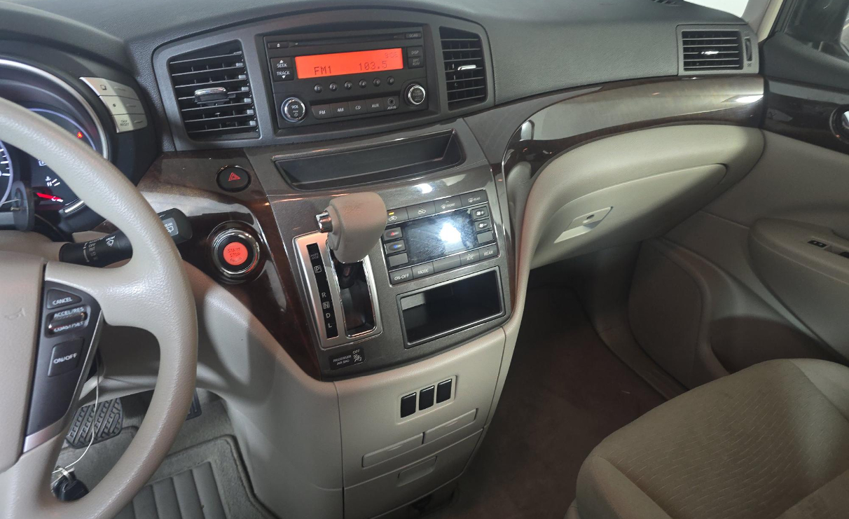 Nissan Quest 4dr S 2015