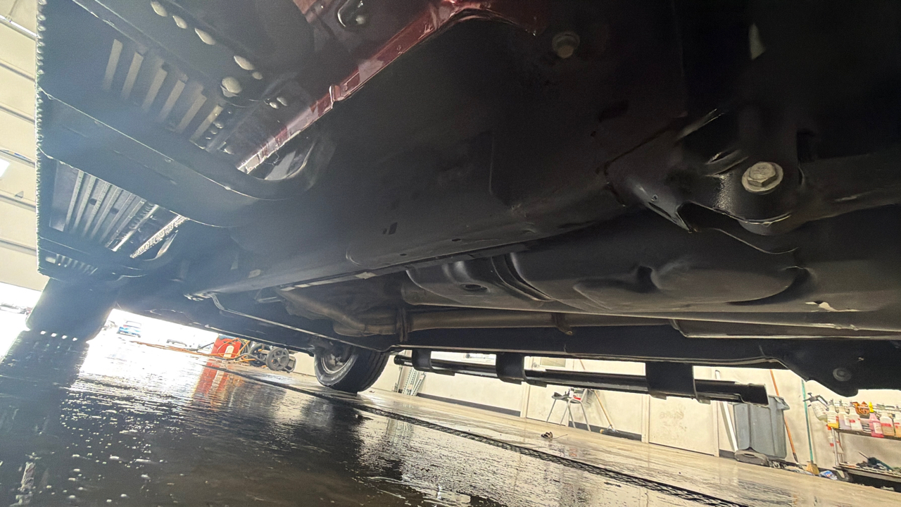 RAM 1500 Big Horn 4x4 Crew Cab 5'7" Box 2020