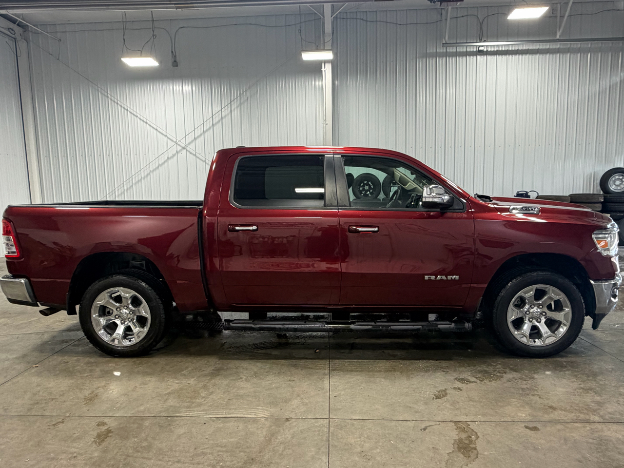 RAM 1500 Big Horn 4x4 Crew Cab 5'7" Box 2020