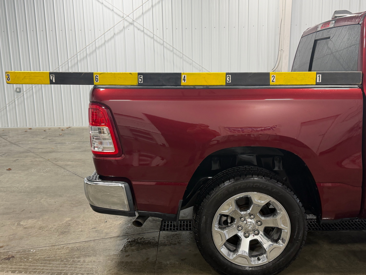 RAM 1500 Big Horn 4x4 Crew Cab 5'7" Box 2020