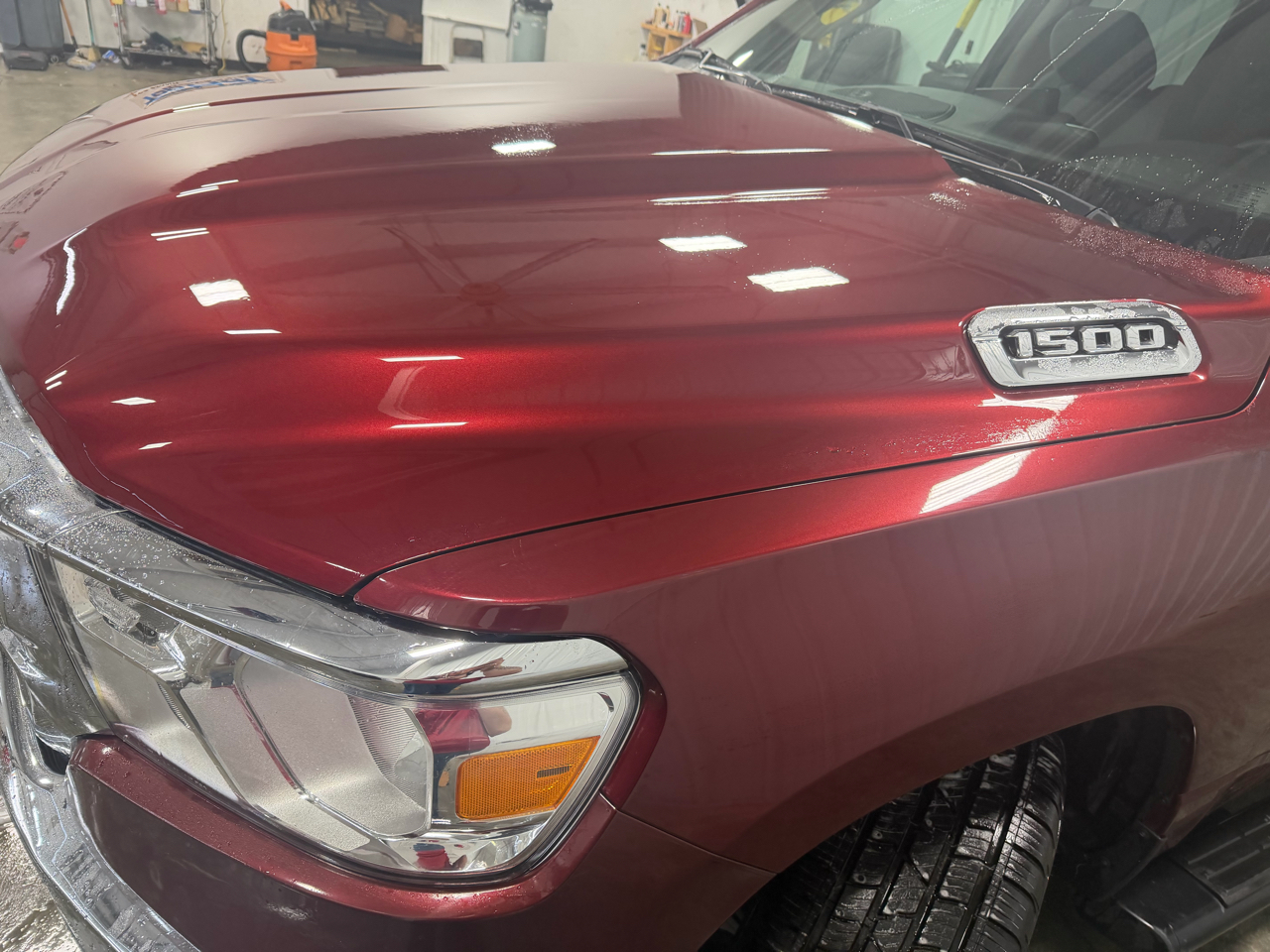 RAM 1500 Big Horn 4x4 Crew Cab 5'7" Box 2020