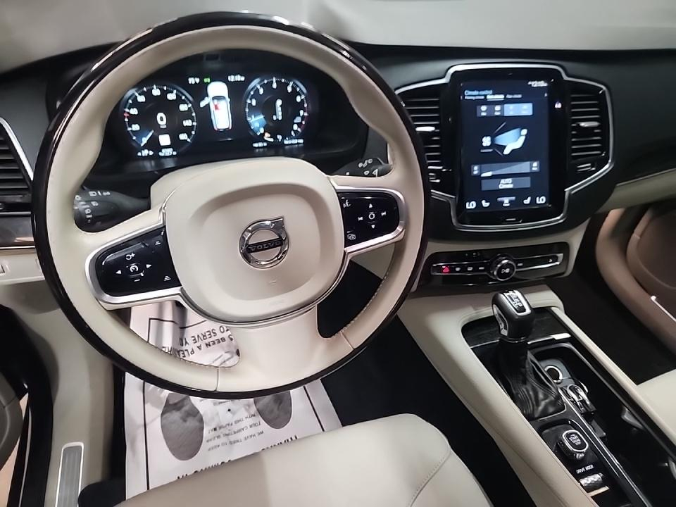 Volvo XC90 T6 AWD 7-Passenger Momentum 2018