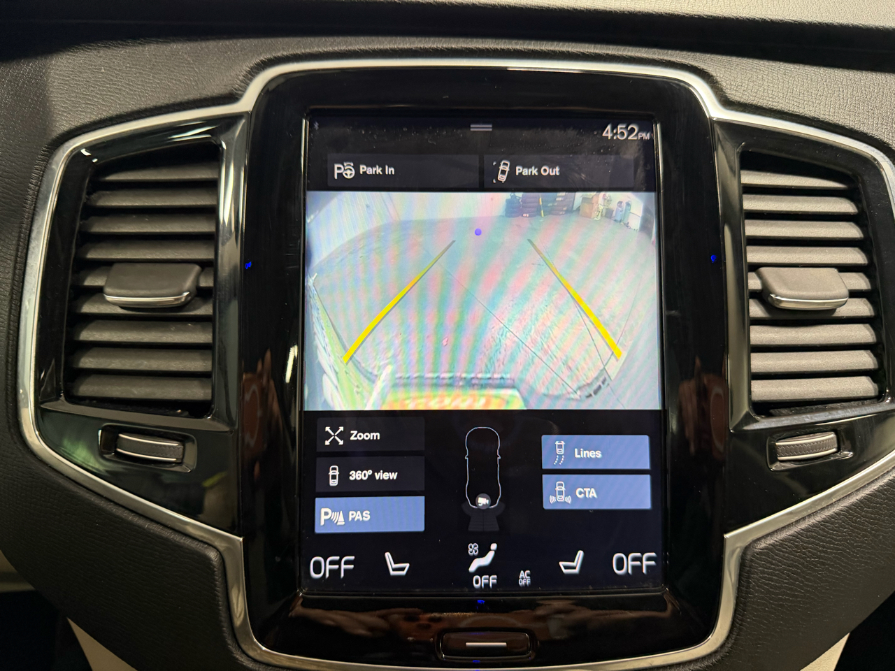 Volvo XC90 T6 AWD 7-Passenger Momentum 2018