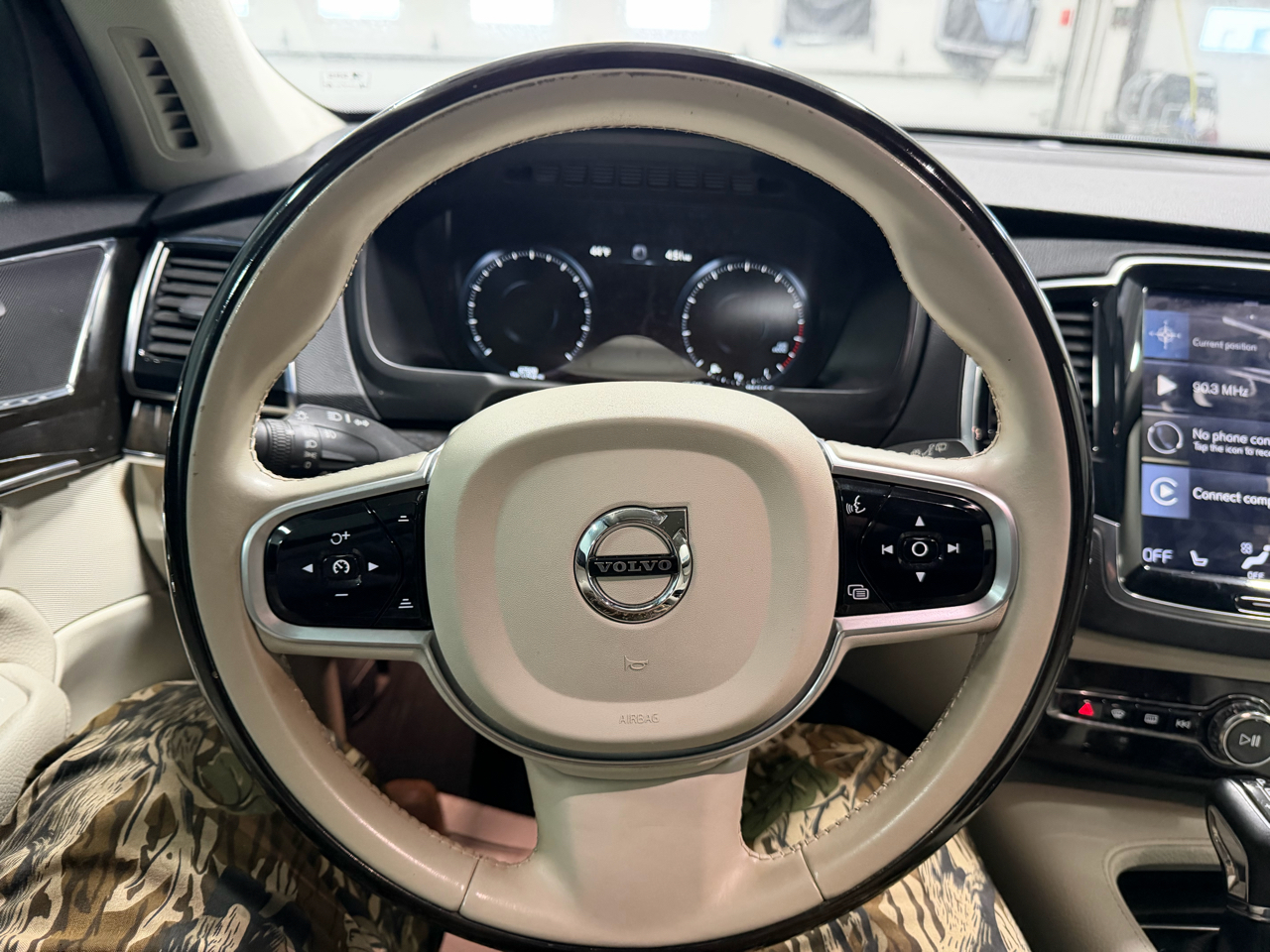 Volvo XC90 T6 AWD 7-Passenger Momentum 2018
