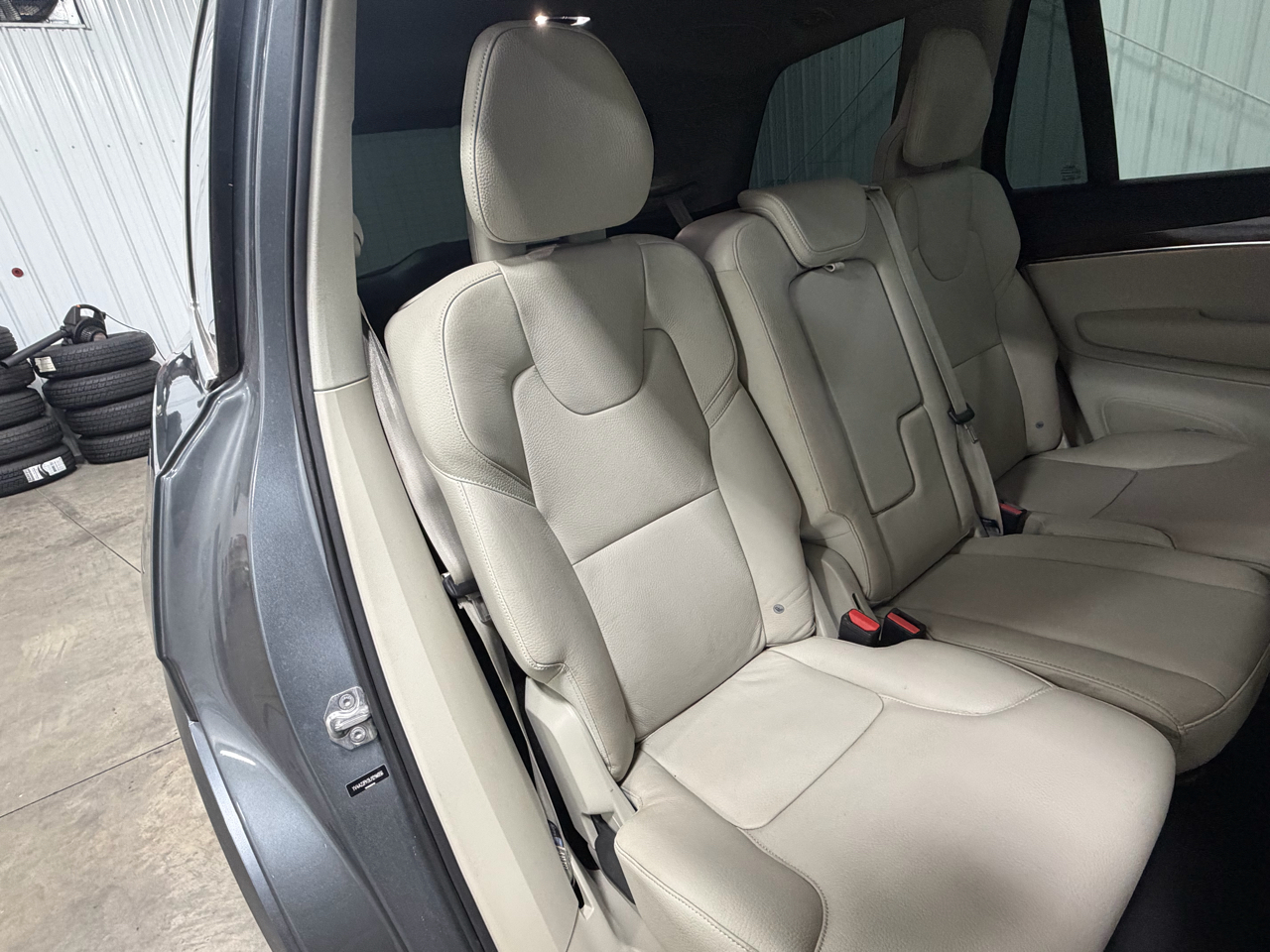 Volvo XC90 T6 AWD 7-Passenger Momentum 2018