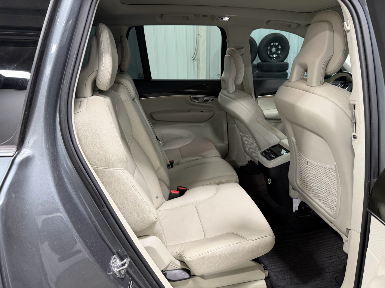 Volvo XC90 T6 AWD 7-Passenger Momentum 2018