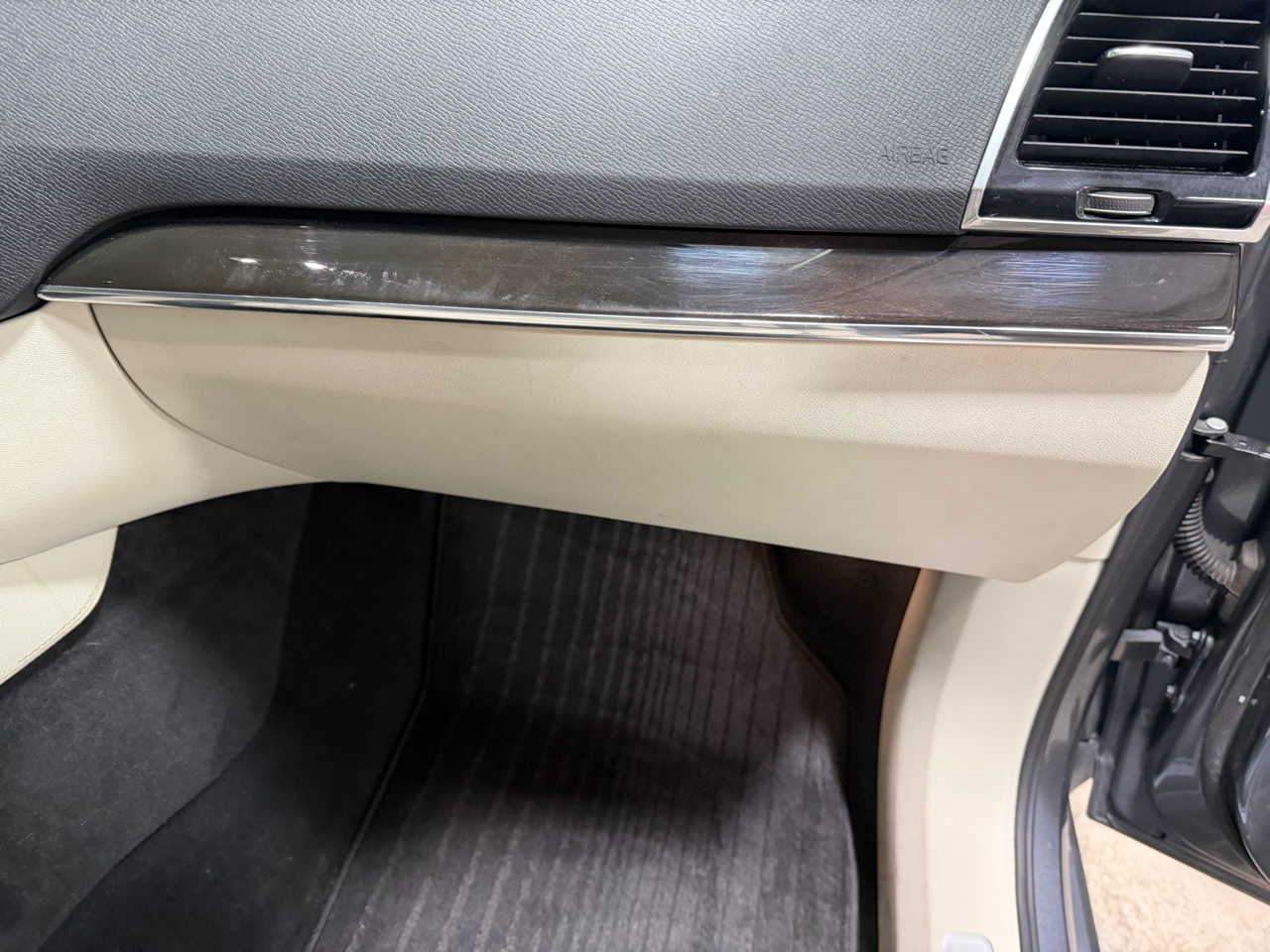 Volvo XC90 T6 AWD 7-Passenger Momentum 2018