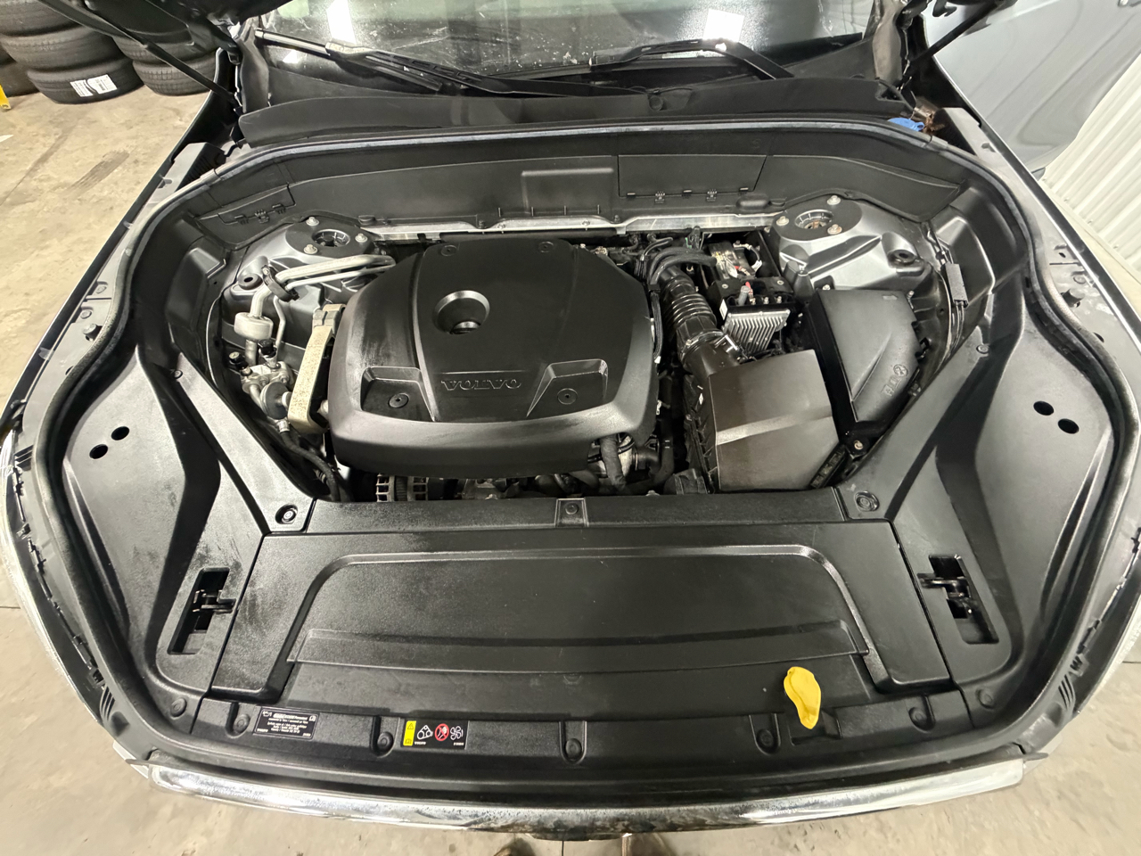 Volvo XC90 T6 AWD 7-Passenger Momentum 2018