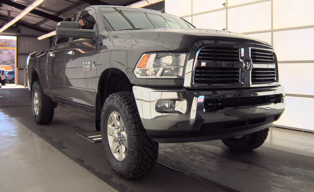 RAM 2500 4WD Crew Cab 149" Lone Star 2015