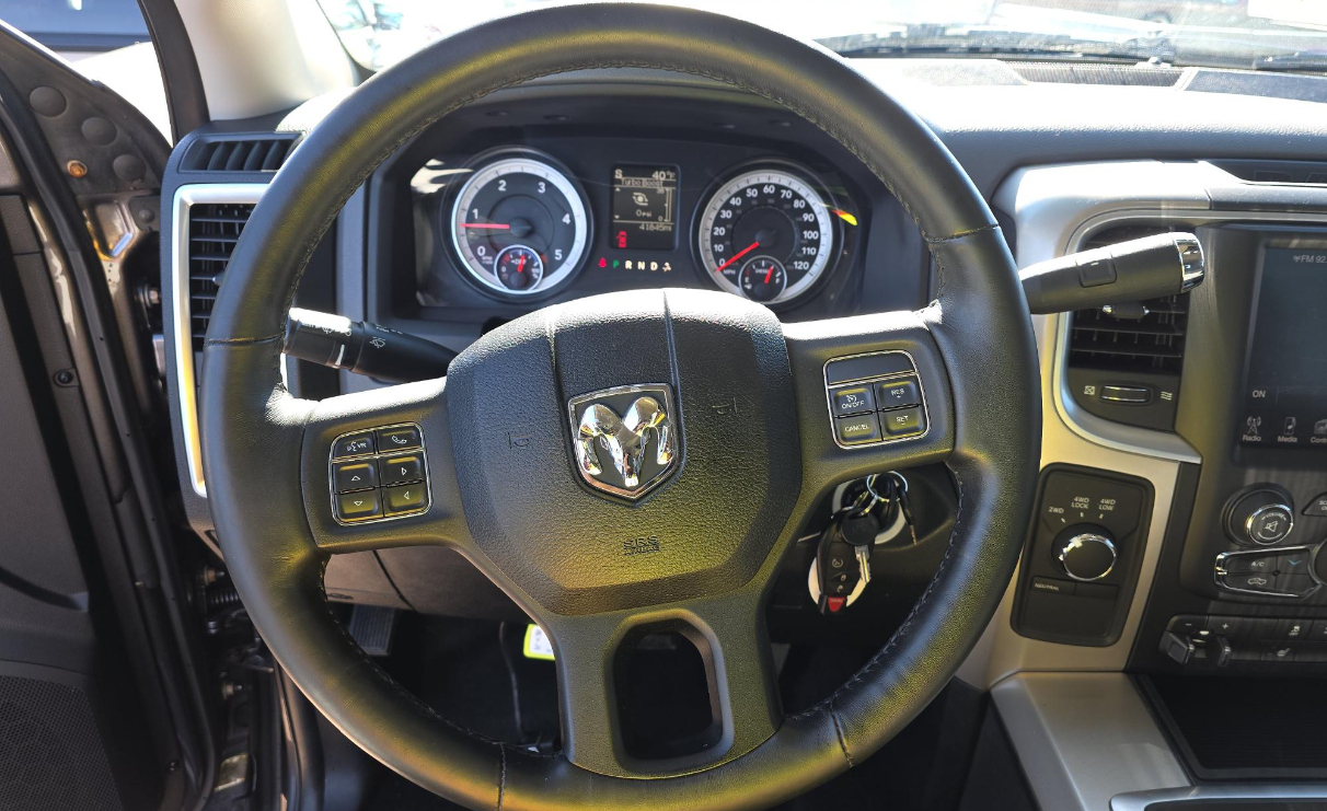 RAM 2500 4WD Crew Cab 149" Lone Star 2015