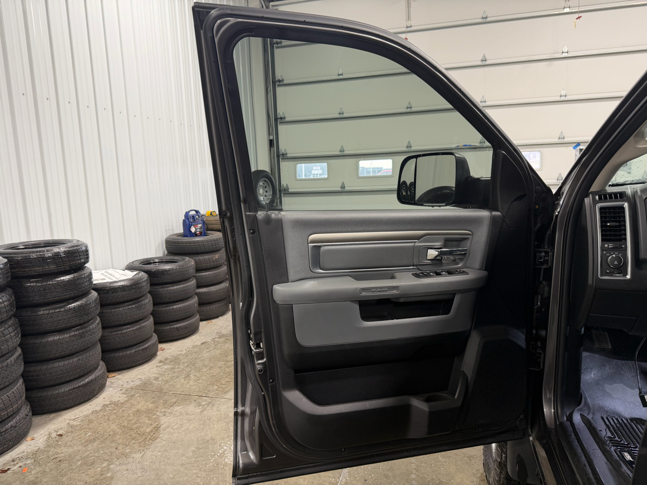 RAM 2500 4WD Crew Cab 149" Lone Star 2015