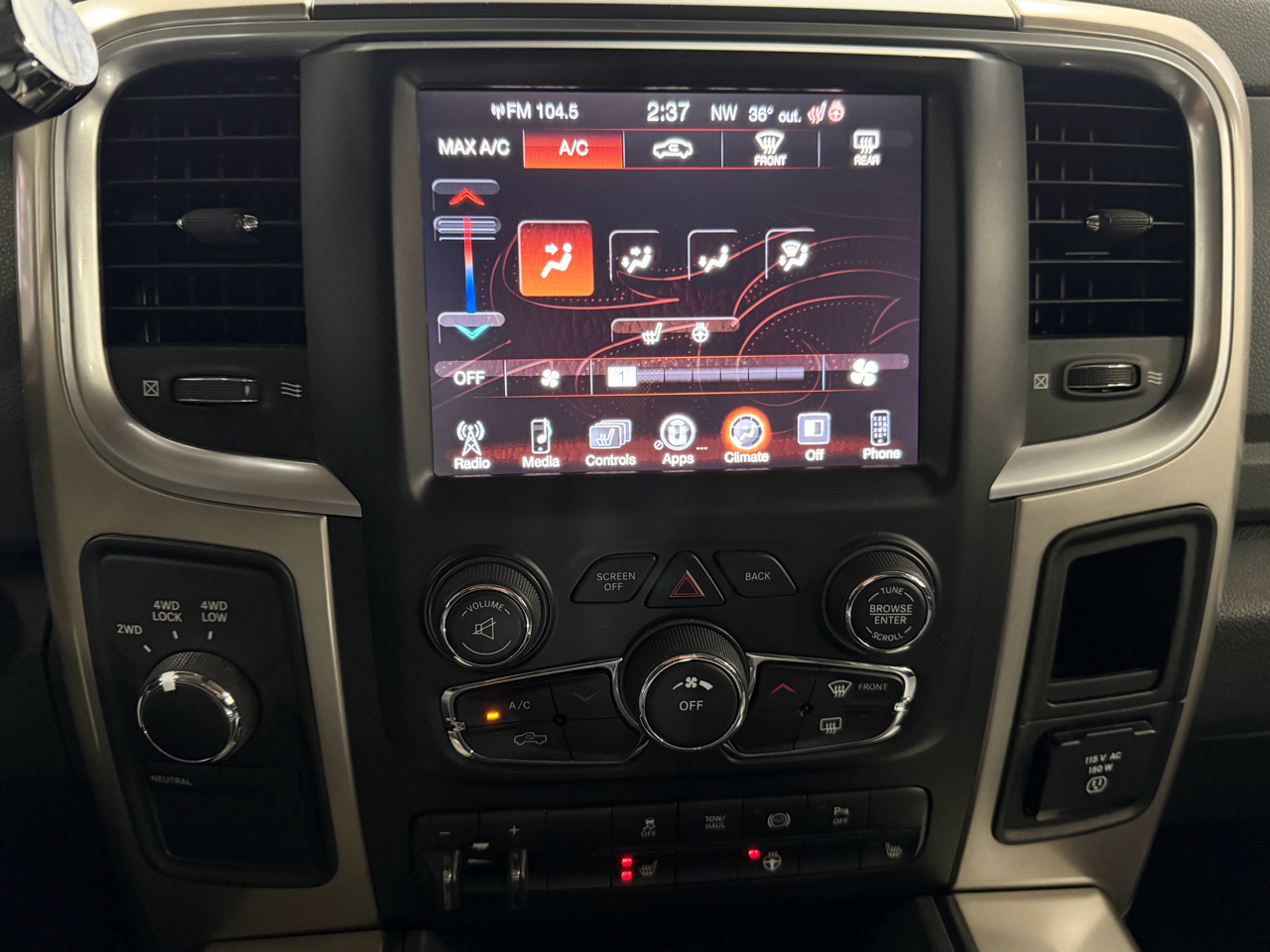 RAM 2500 4WD Crew Cab 149" Lone Star 2015