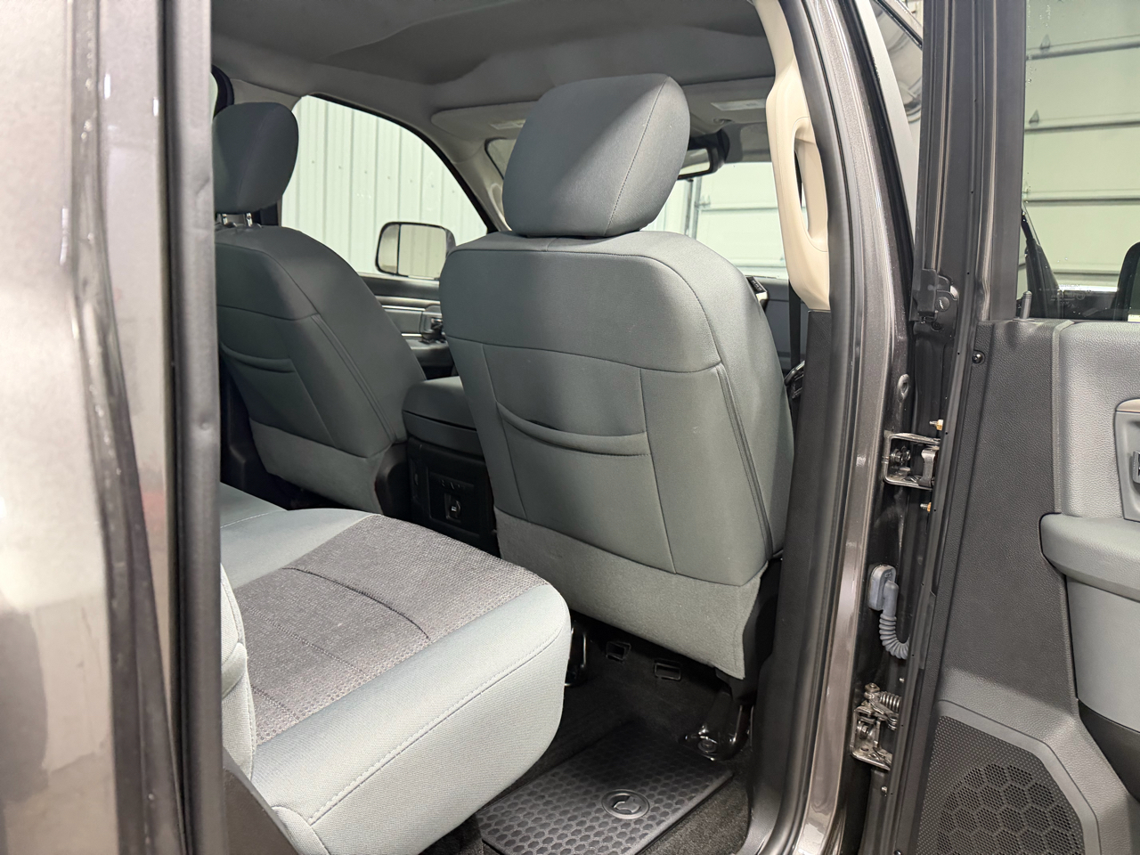 RAM 2500 4WD Crew Cab 149" Lone Star 2015