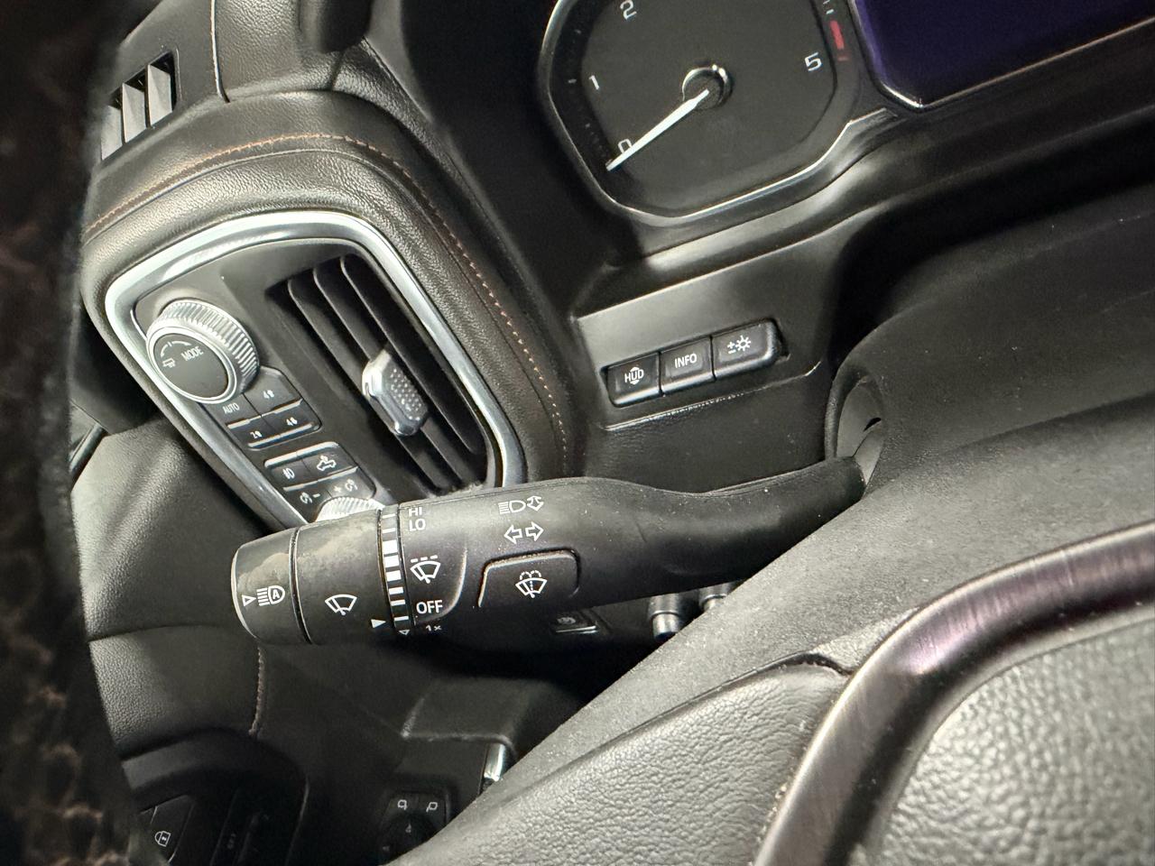 GMC Sierra 3500HD 4WD Crew Cab 159" AT4 2020