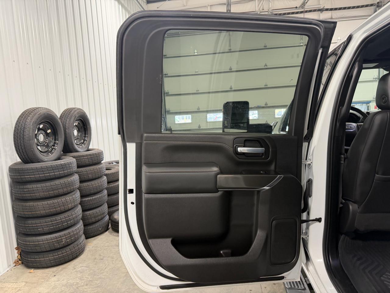 GMC Sierra 3500HD 4WD Crew Cab 159" AT4 2020