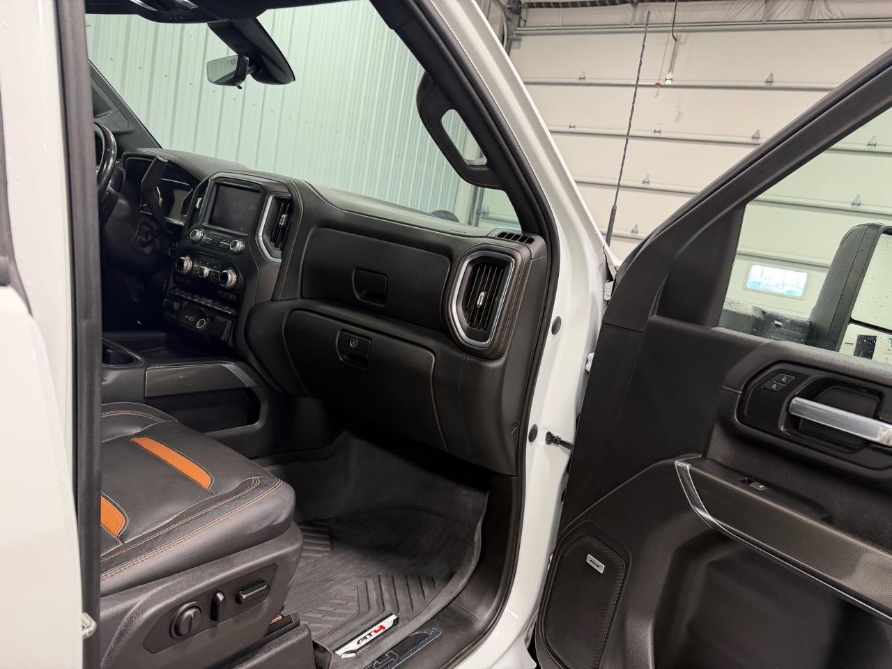 GMC Sierra 3500HD 4WD Crew Cab 159" AT4 2020