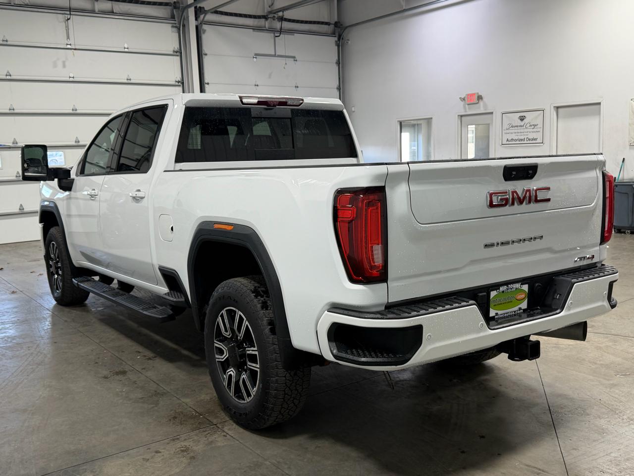 GMC Sierra 3500HD 4WD Crew Cab 159" AT4 2020