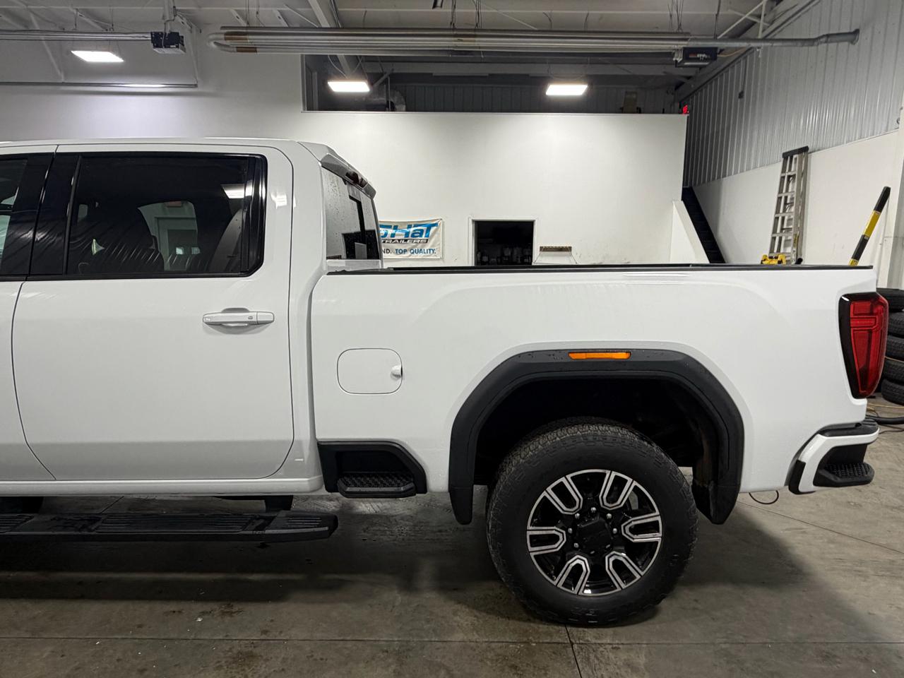 GMC Sierra 3500HD 4WD Crew Cab 159" AT4 2020