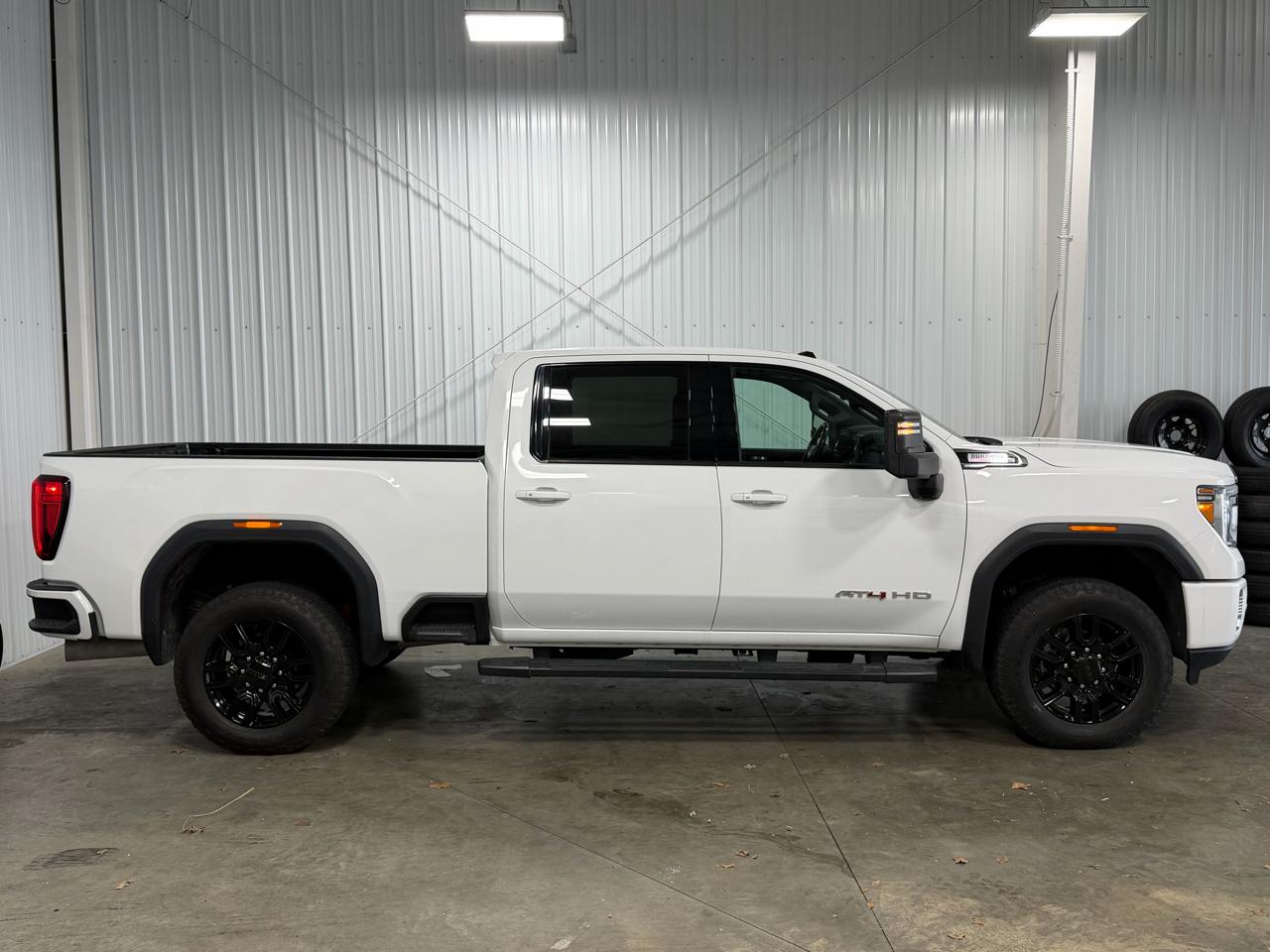 GMC Sierra 3500HD 4WD Crew Cab 159" AT4 2020