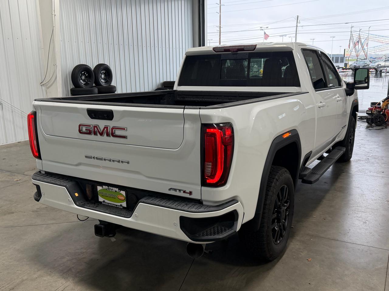 GMC Sierra 3500HD 4WD Crew Cab 159" AT4 2020