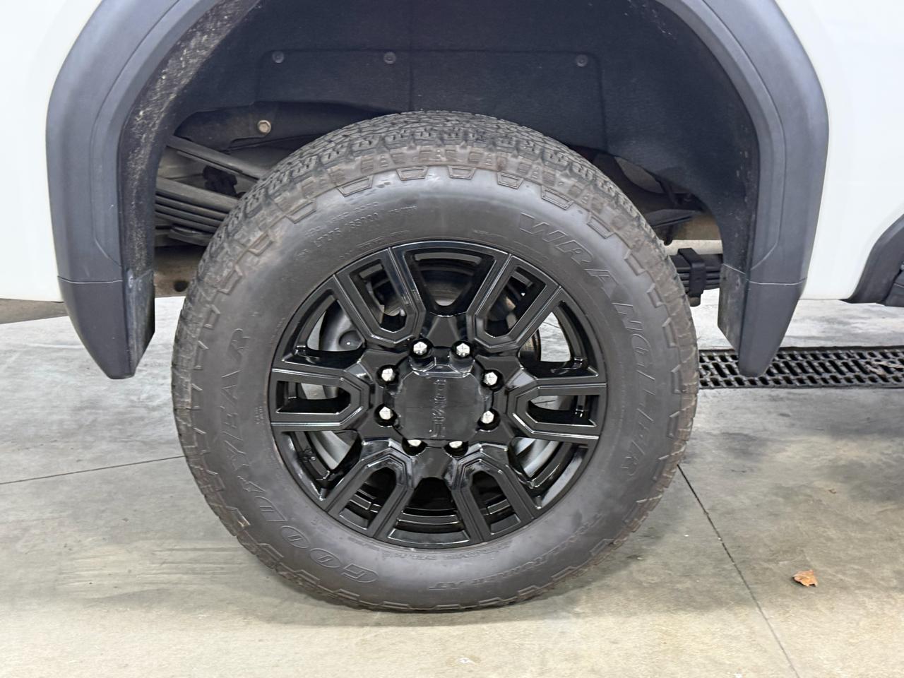 GMC Sierra 3500HD 4WD Crew Cab 159" AT4 2020