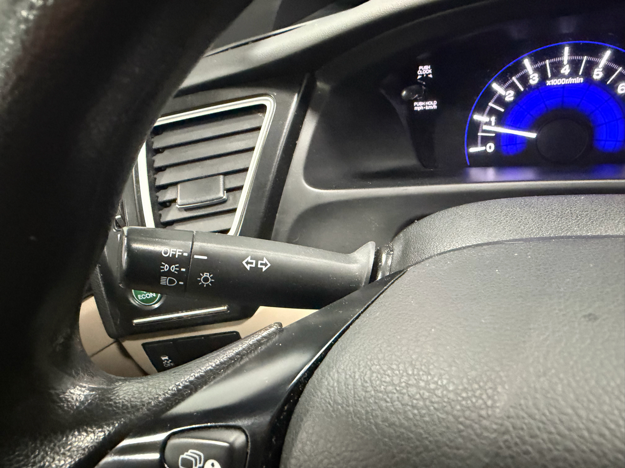 Honda Civic Sdn 4dr Auto LX 2013