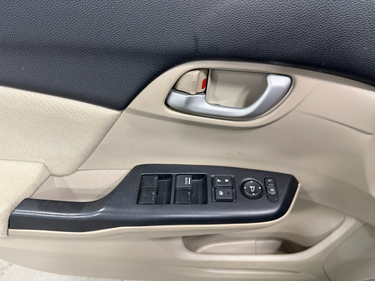 Honda Civic Sdn 4dr Auto LX 2013