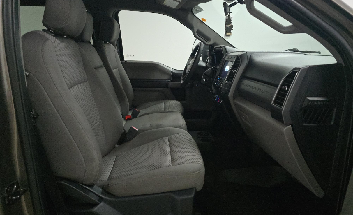 Ford Super Duty F-250 SRW XLT 4WD Crew Cab 8' Box 2020