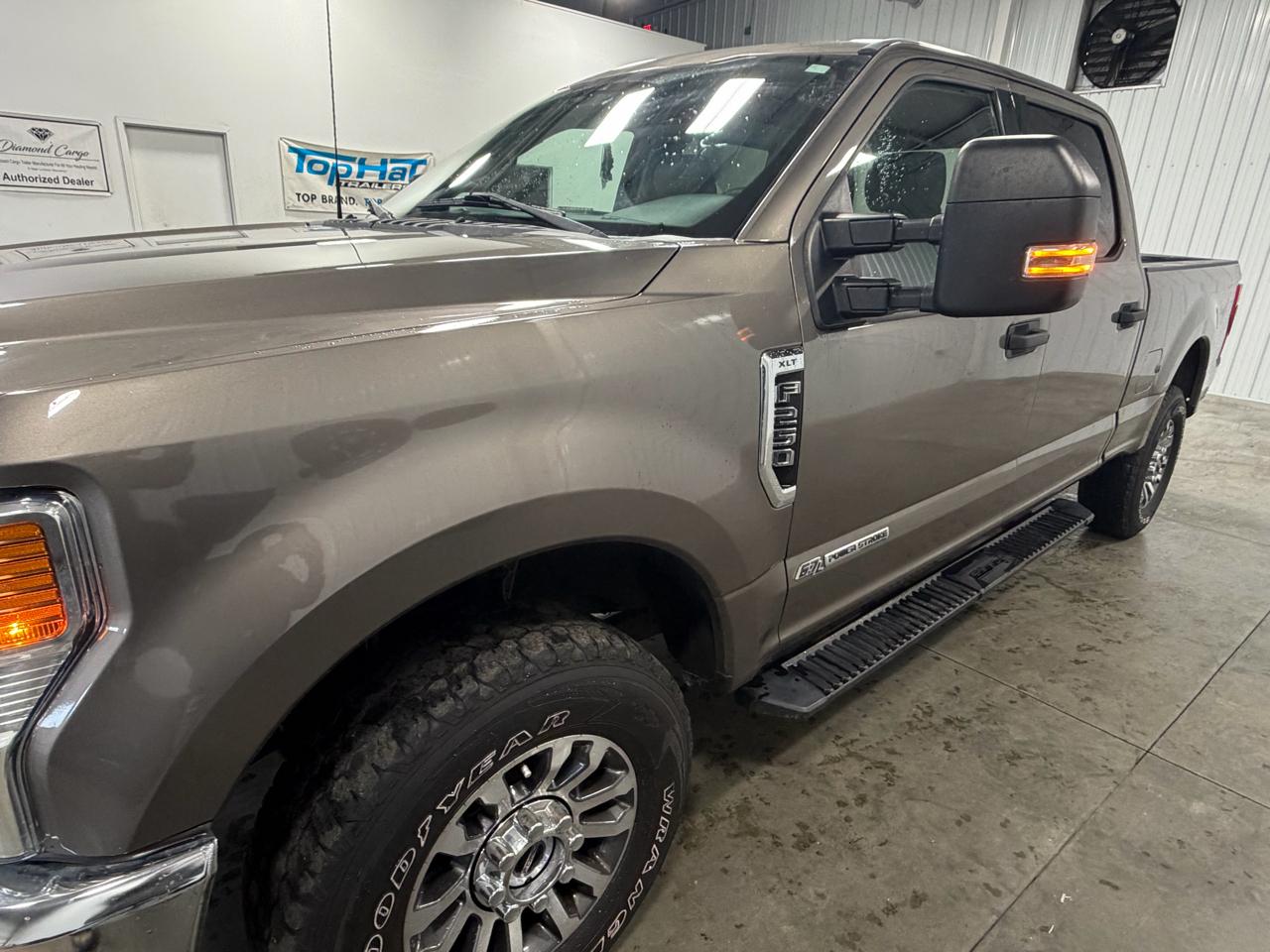 Ford Super Duty F-250 SRW XLT 4WD Crew Cab 8' Box 2020