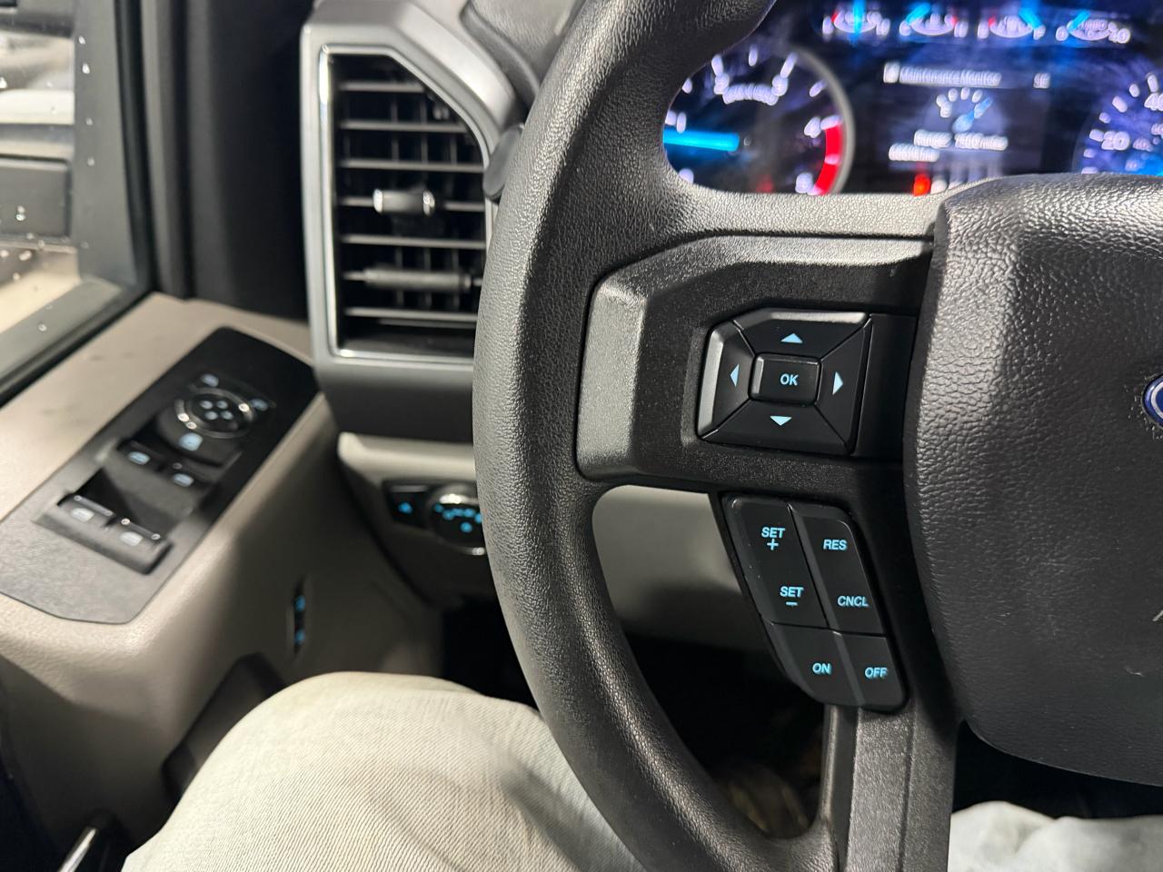 Ford Super Duty F-250 SRW XLT 4WD Crew Cab 8' Box 2020