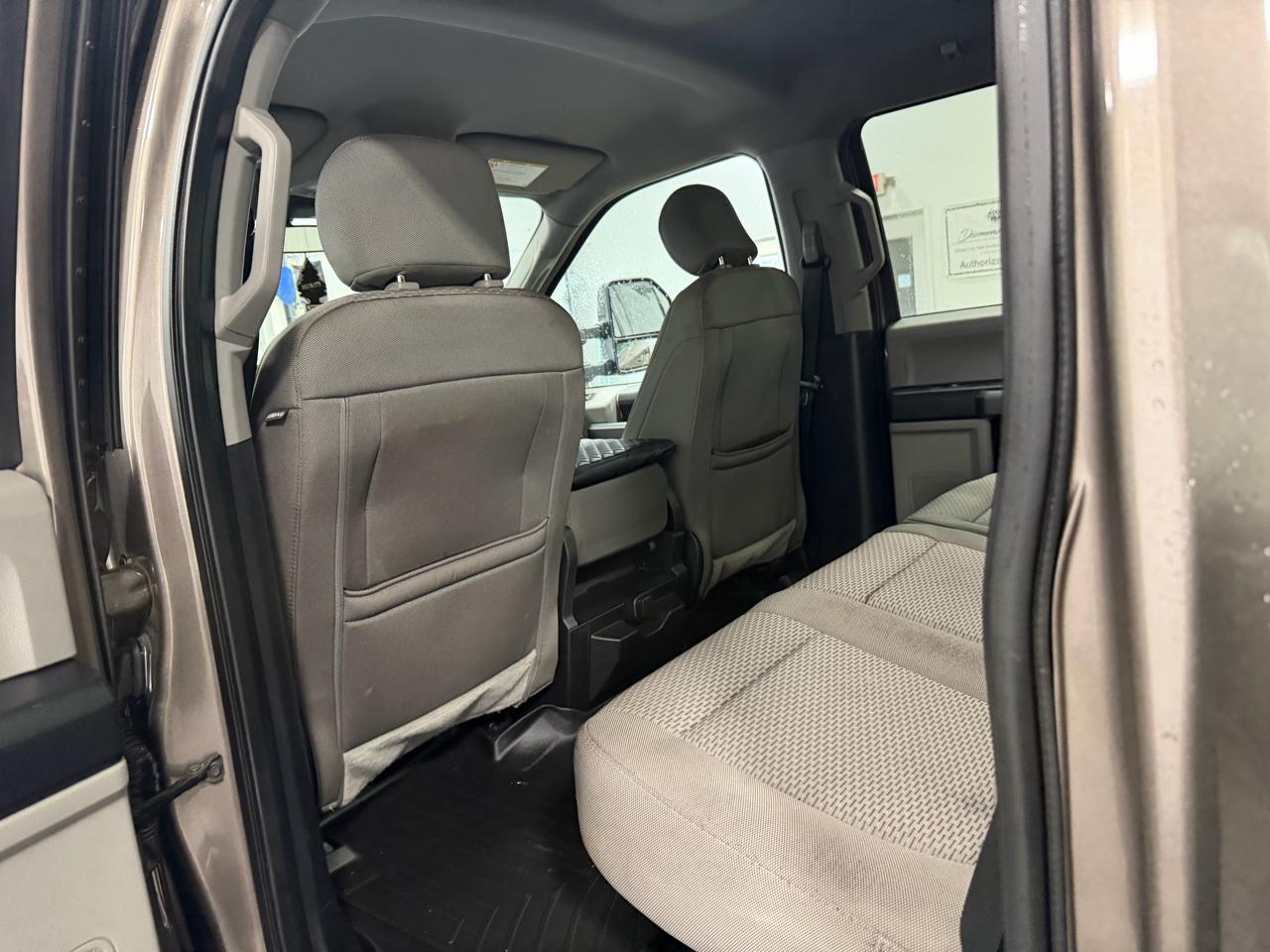 Ford Super Duty F-250 SRW XLT 4WD Crew Cab 8' Box 2020