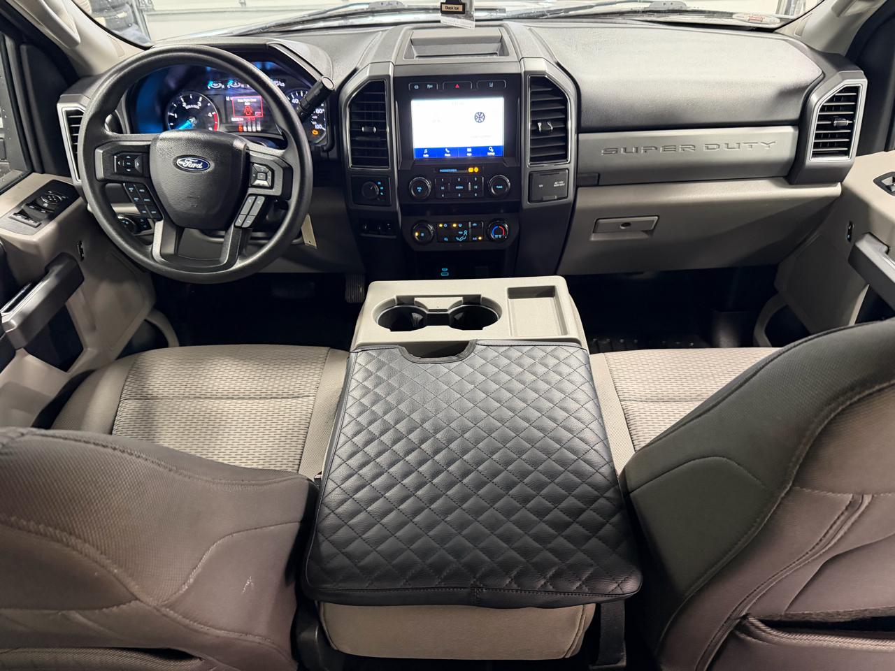 Ford Super Duty F-250 SRW XLT 4WD Crew Cab 8' Box 2020