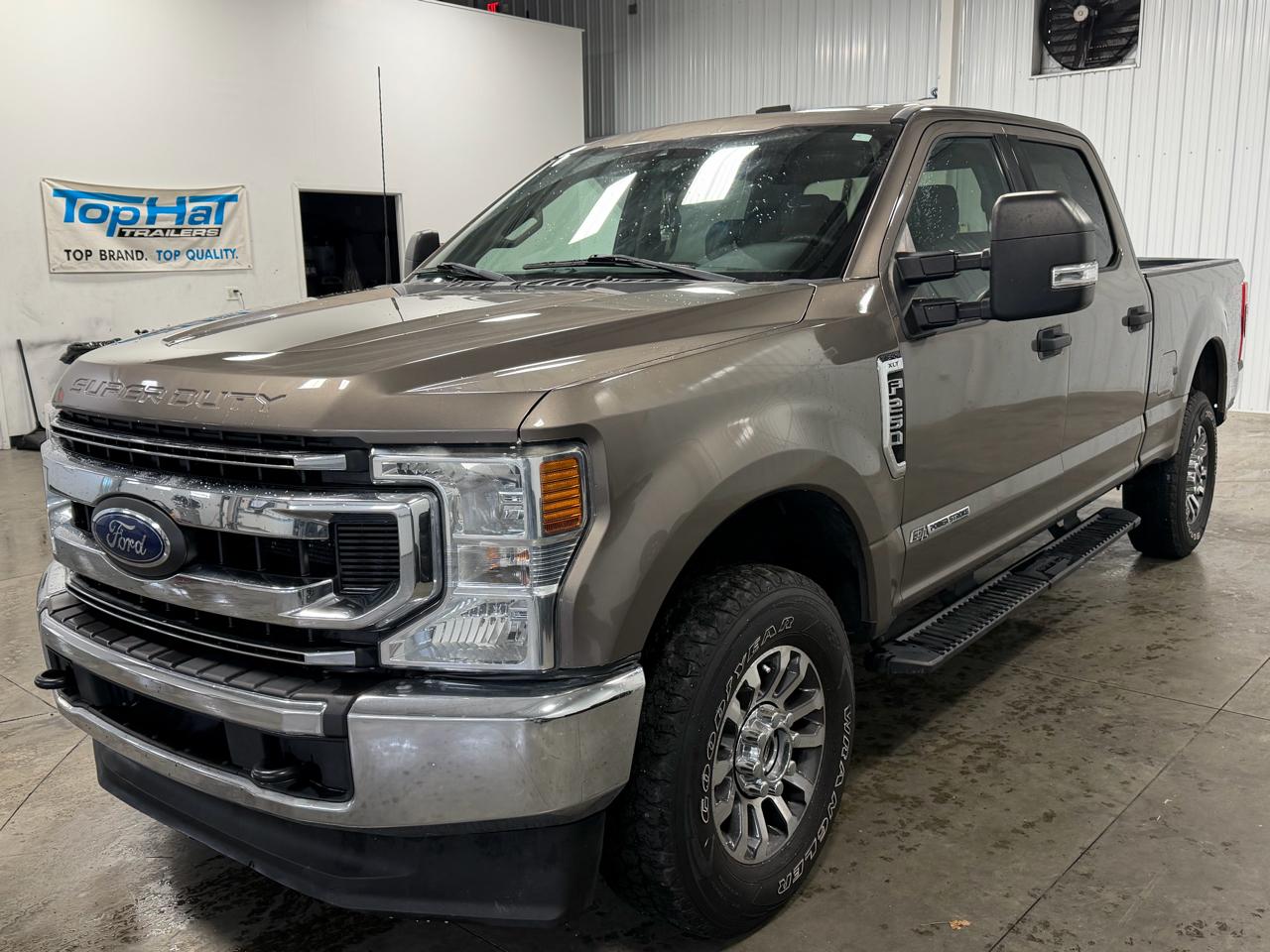 Ford Super Duty F-250 SRW XLT 4WD Crew Cab 8' Box 2020