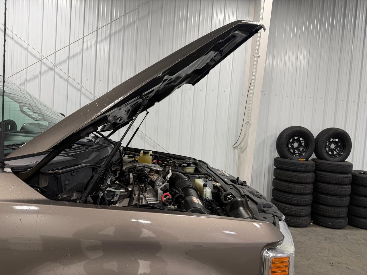 Ford Super Duty F-250 SRW XLT 4WD Crew Cab 8' Box 2020