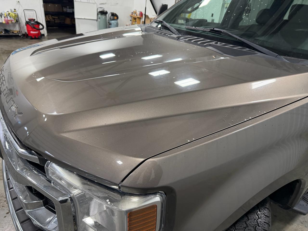 Ford Super Duty F-250 SRW XLT 4WD Crew Cab 8' Box 2020