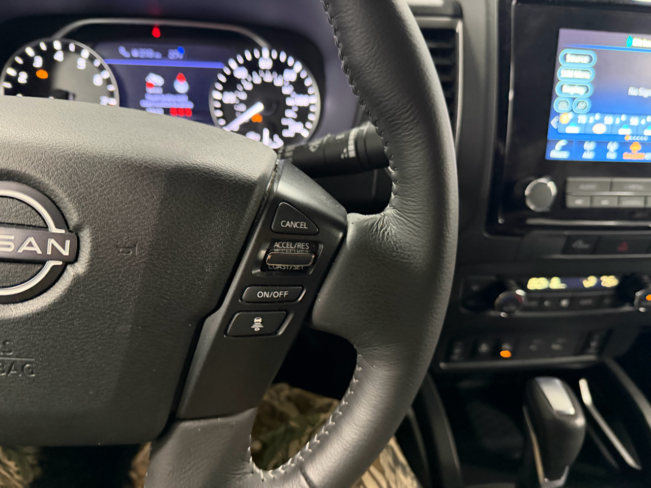 Nissan Frontier Crew Cab 4x4 SV Auto 2023