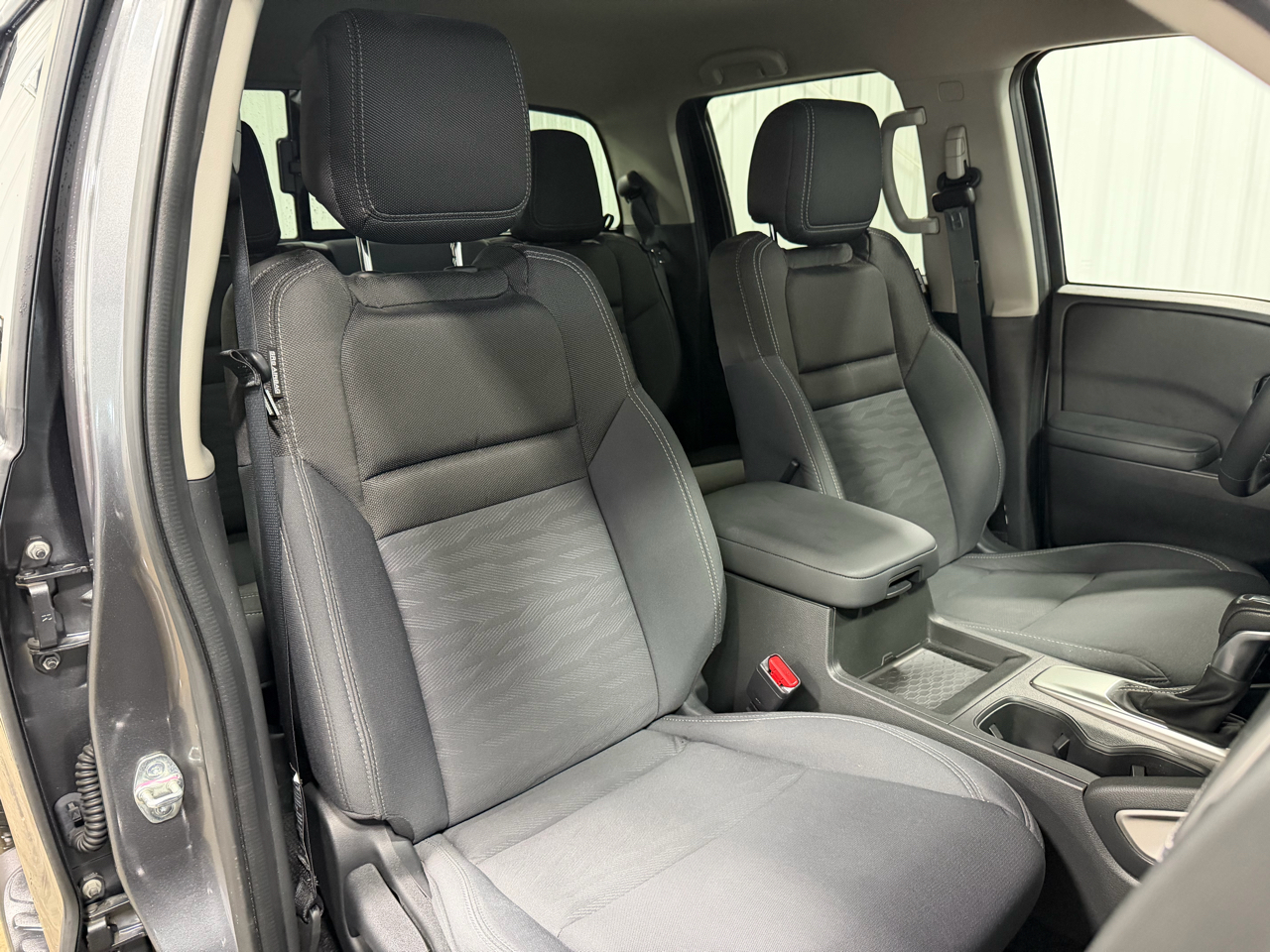 Nissan Frontier Crew Cab 4x4 SV Auto 2023