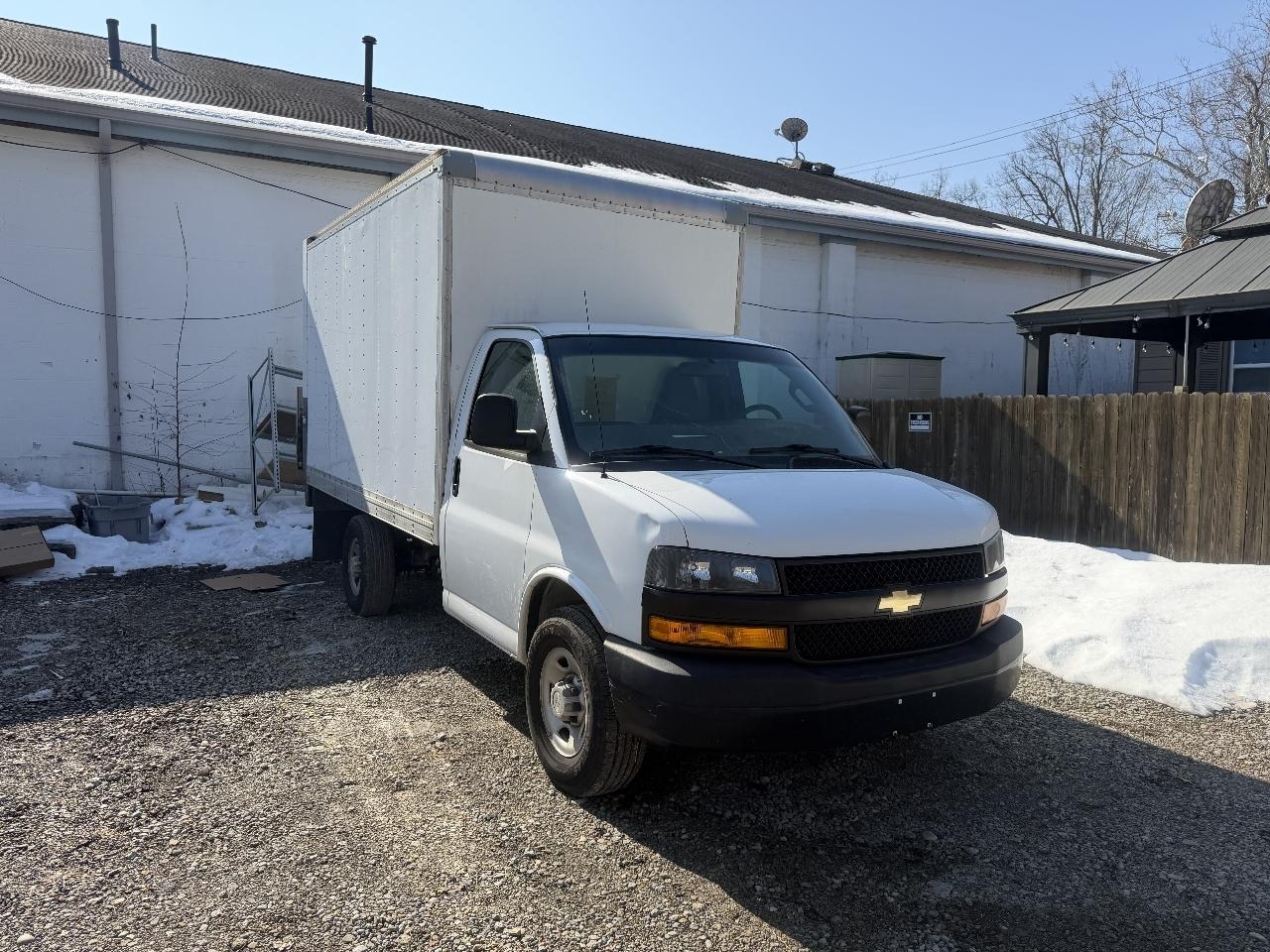 Chevrolet Express Commercial Cutaway 3500 Van 139" 2018