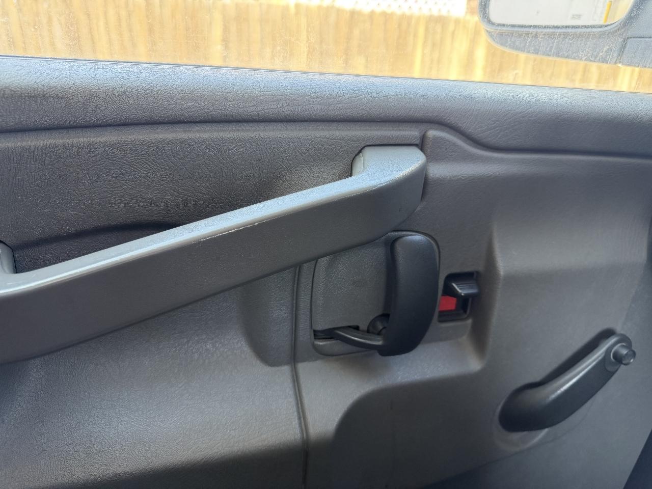 Chevrolet Express Commercial Cutaway 3500 Van 139" 2018