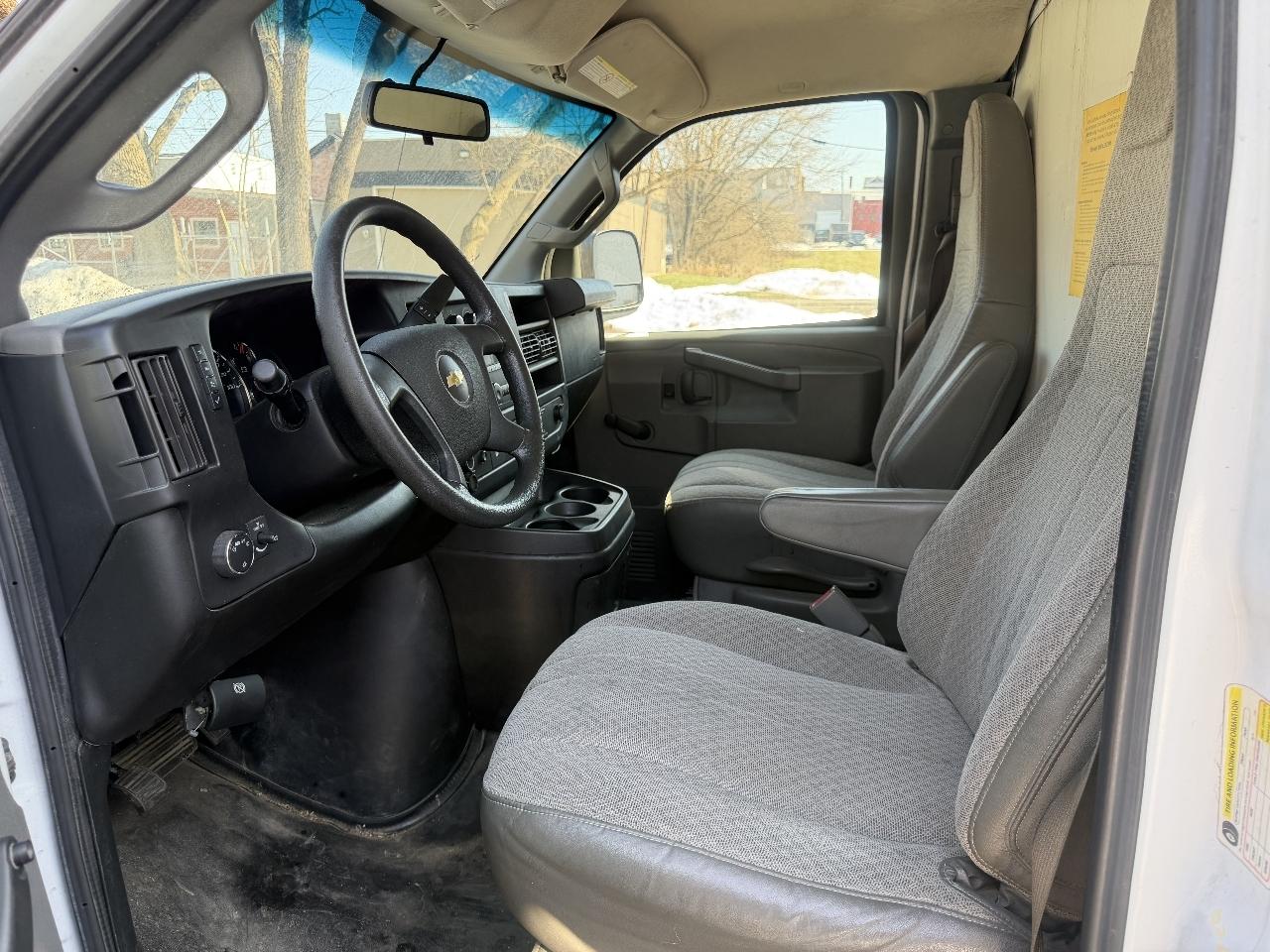 Chevrolet Express Commercial Cutaway 3500 Van 139" 2018