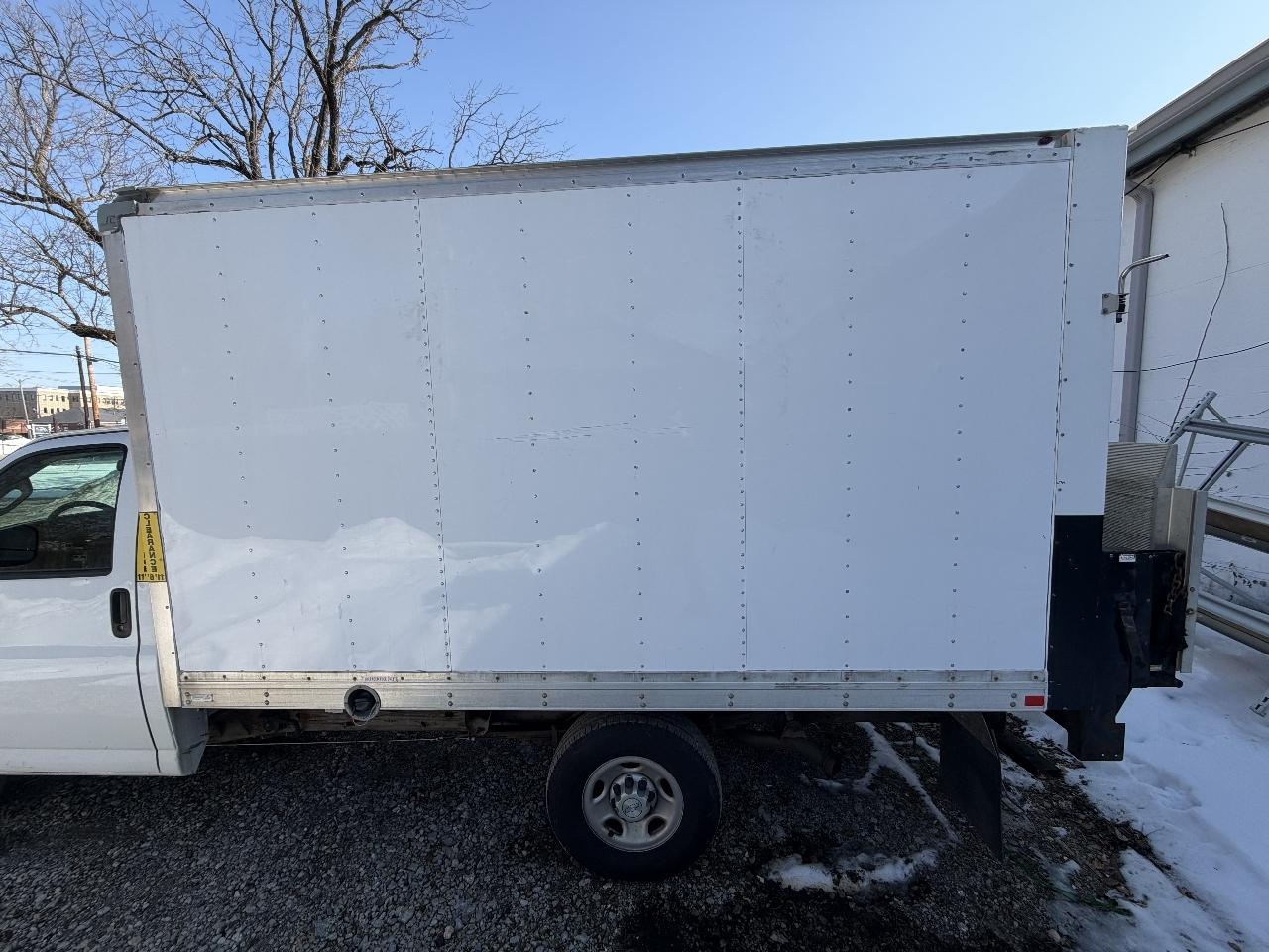 Chevrolet Express Commercial Cutaway 3500 Van 139" 2018