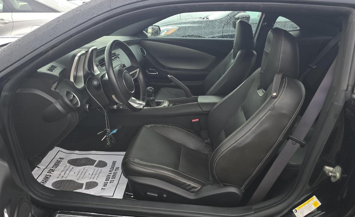 Chevrolet Camaro 2dr Cpe 2SS 2010