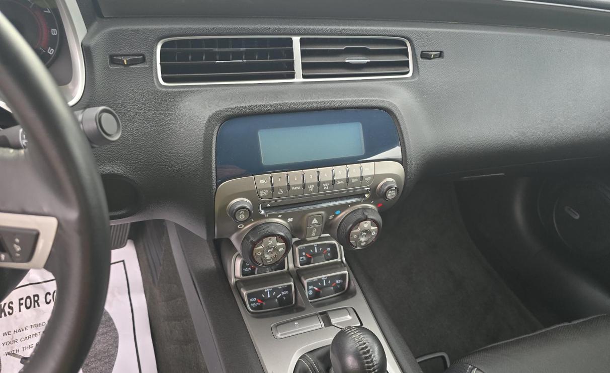 Chevrolet Camaro 2dr Cpe 2SS 2010