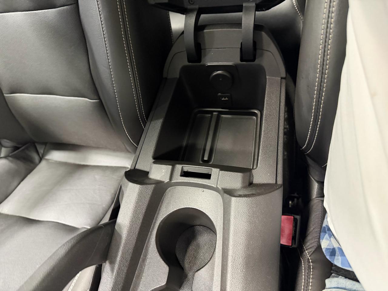 Chevrolet Camaro 2dr Cpe 2SS 2010