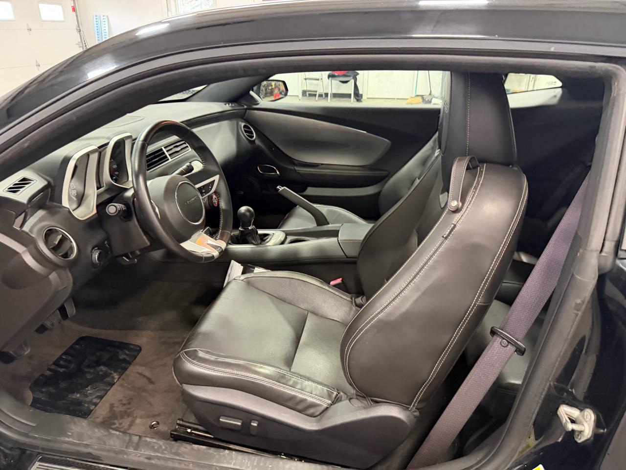 Chevrolet Camaro 2dr Cpe 2SS 2010