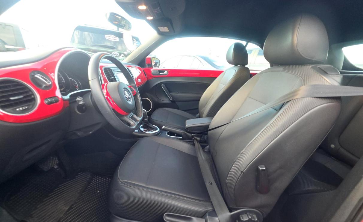 Volkswagen Beetle Convertible 2dr Auto 1.8T 2015