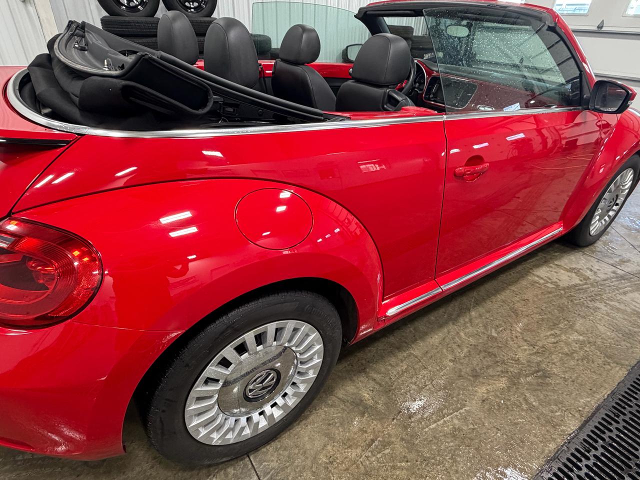 Volkswagen Beetle Convertible 2dr Auto 1.8T 2015
