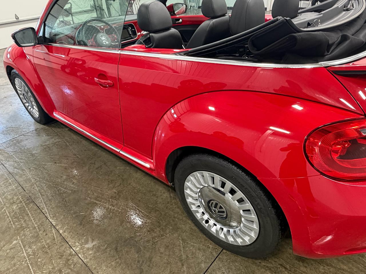 Volkswagen Beetle Convertible 2dr Auto 1.8T 2015