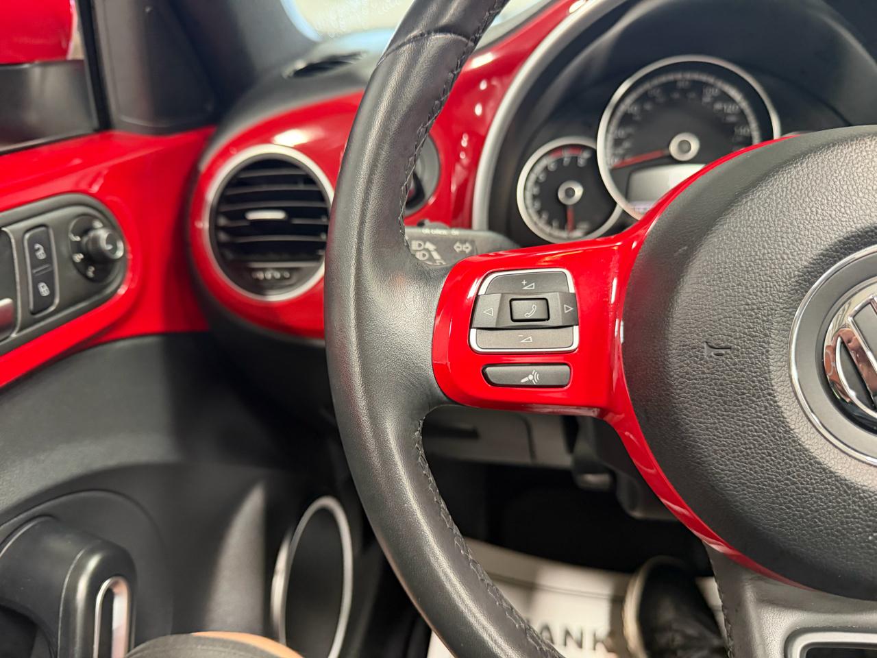 Volkswagen Beetle Convertible 2dr Auto 1.8T 2015