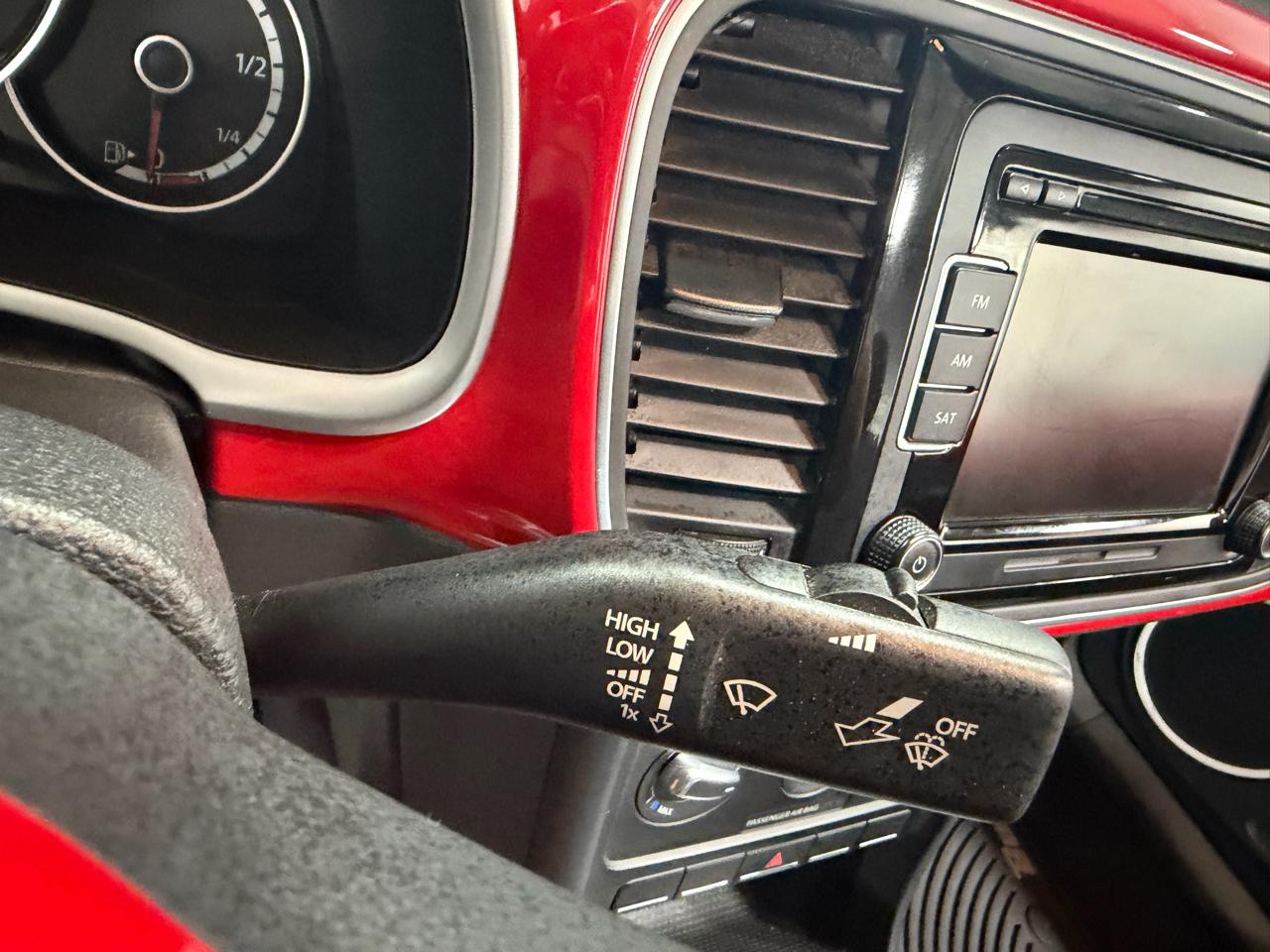 Volkswagen Beetle Convertible 2dr Auto 1.8T 2015